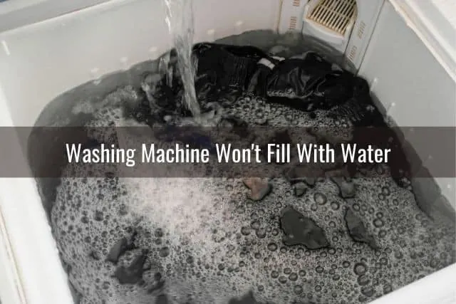 Washing machine filling with water
