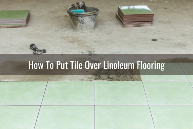 Putting tile floor