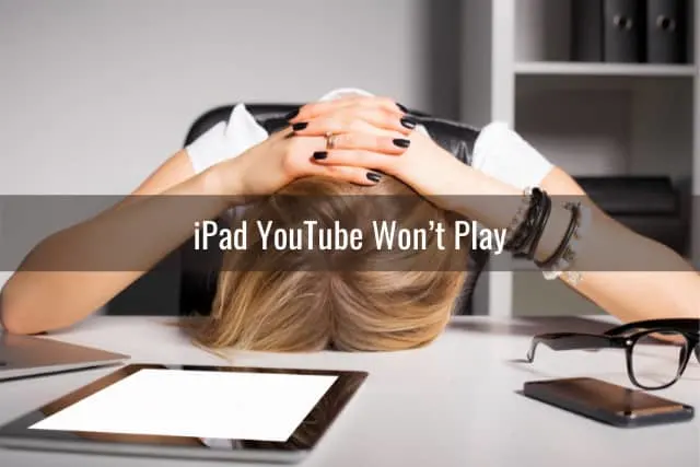 Frustrated woman while putting her head on top of the table