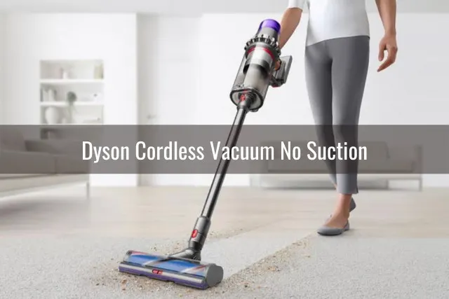 Cleaning the floor using vacuum